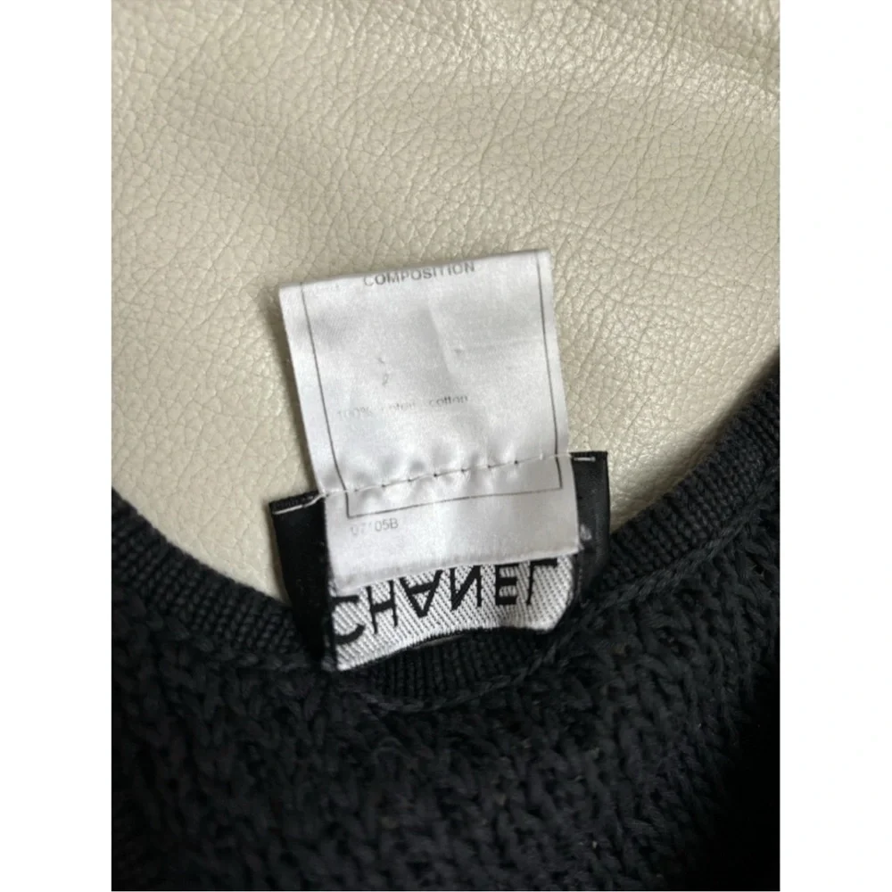 CHANEL excellent size